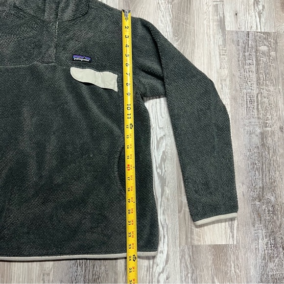 Patagonia Green and Cream Women's Sweater - Picture 3 of 8